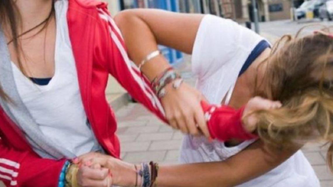 Lite tra ragazzine in piazza San Marco, interviene la polizia
