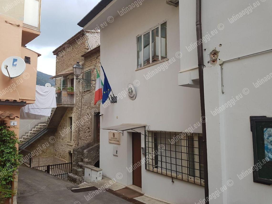 Rissa tra cittadini nigeriani, tutti e tre finiscono in manette