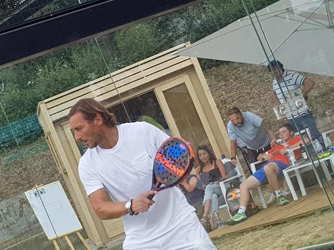 Francesco Totti al Capanno, grande spettacolo sui campi di padel