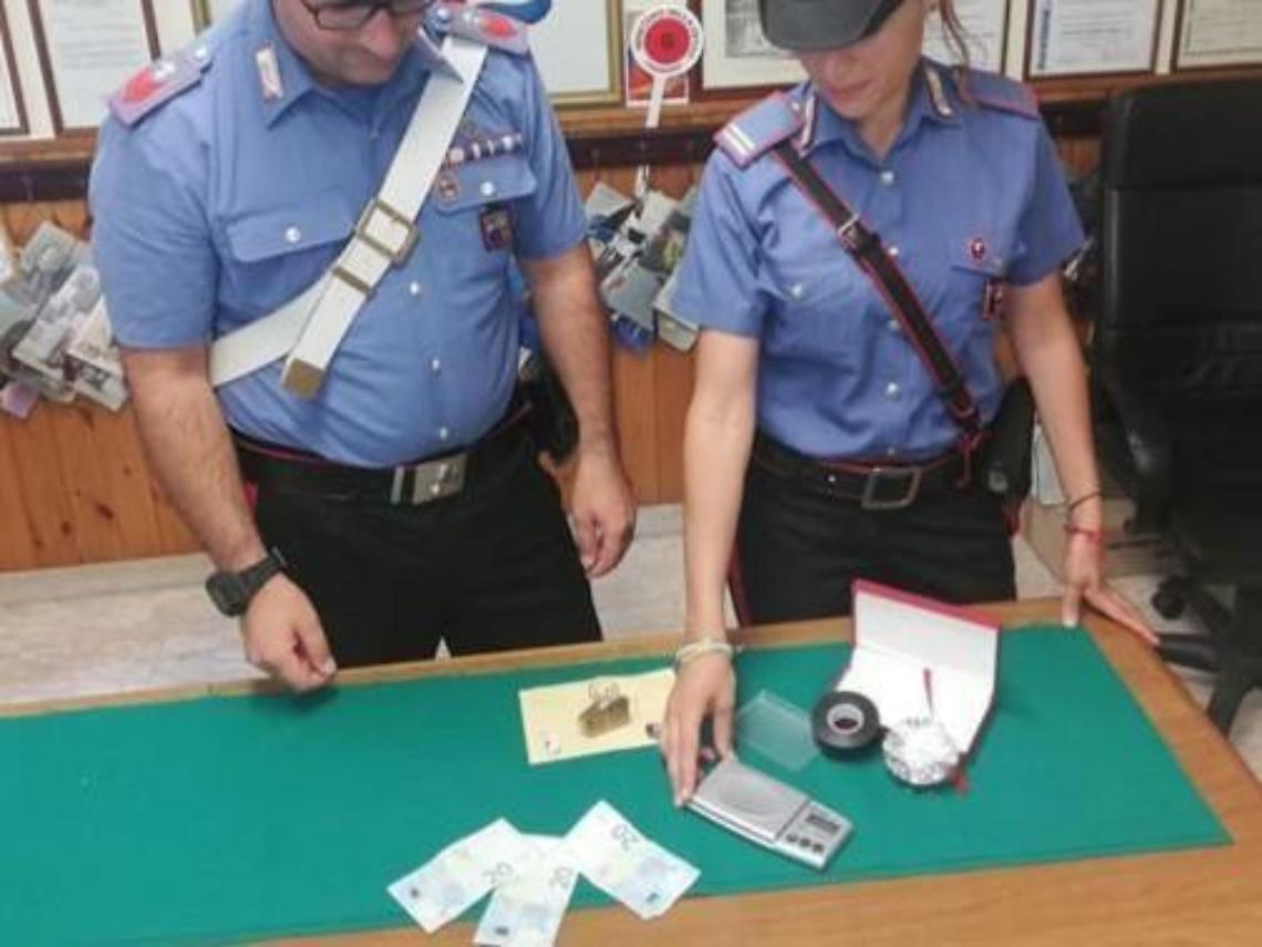 Eroina a Fondi: un arresto e una denuncia da parte dei carabinieri