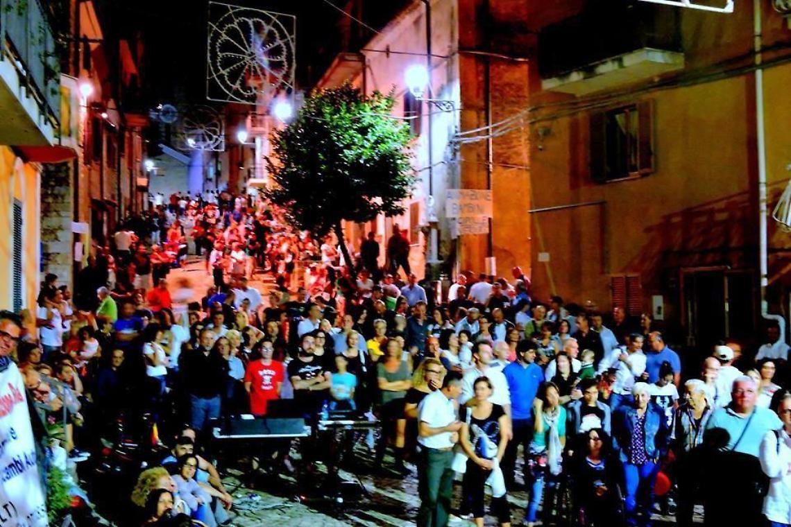 Estate a Pisterzo, arrivano la Fanfara della polizia e le «Sette minestre»