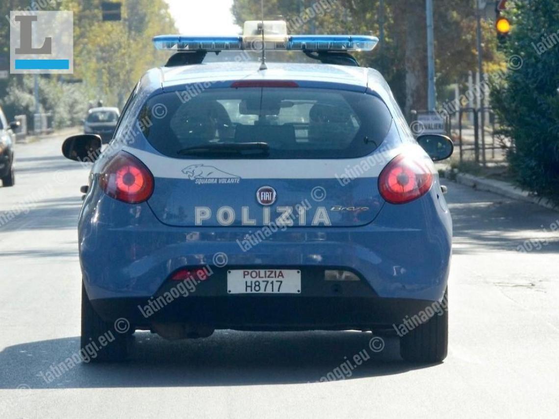 Non gradisce il pranzo al centro accoglienza: minaccia un'operatrice con l'ascia