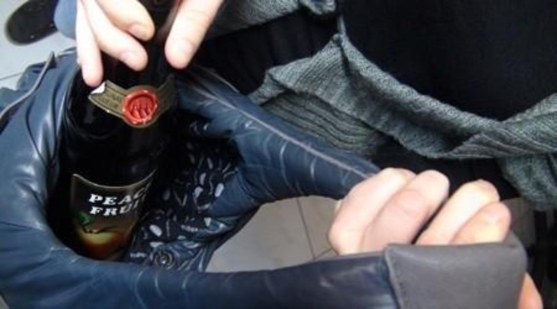 Ferragosto sicuro, due ragazze arrestate per furto in un supermercato