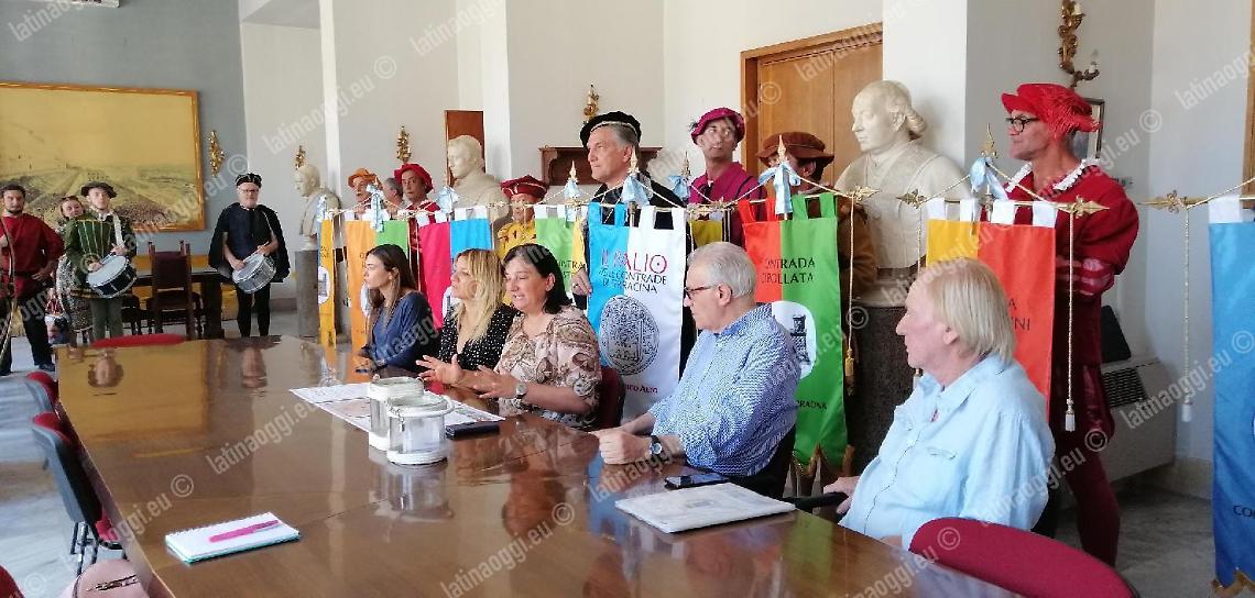 A Terracina il Palio delle contrade: "Si celebra una tradizione di città libera"