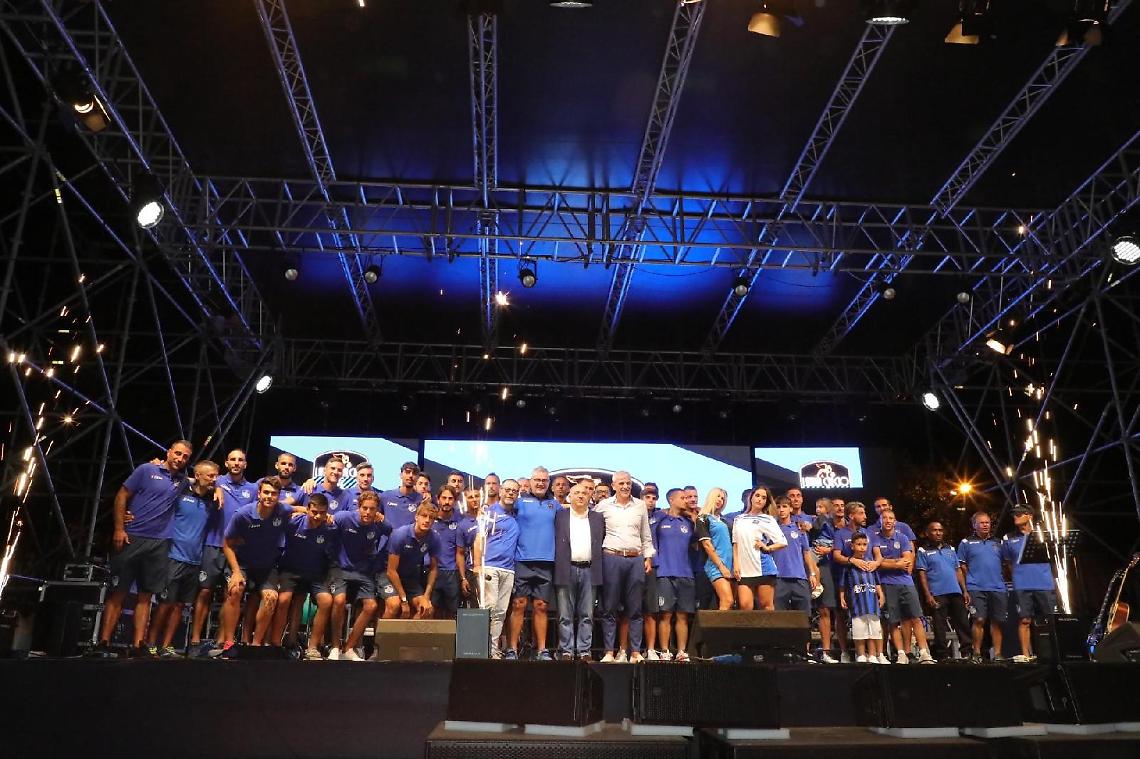 Latina 1932, grande entusiamo alla presentazione della squadra