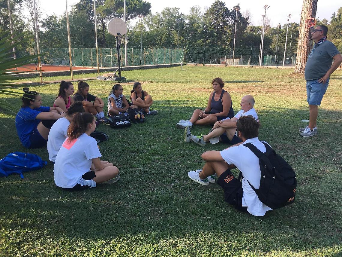 Academy femminile, al via il progetto in "gonnella" di Cestistica e Bull