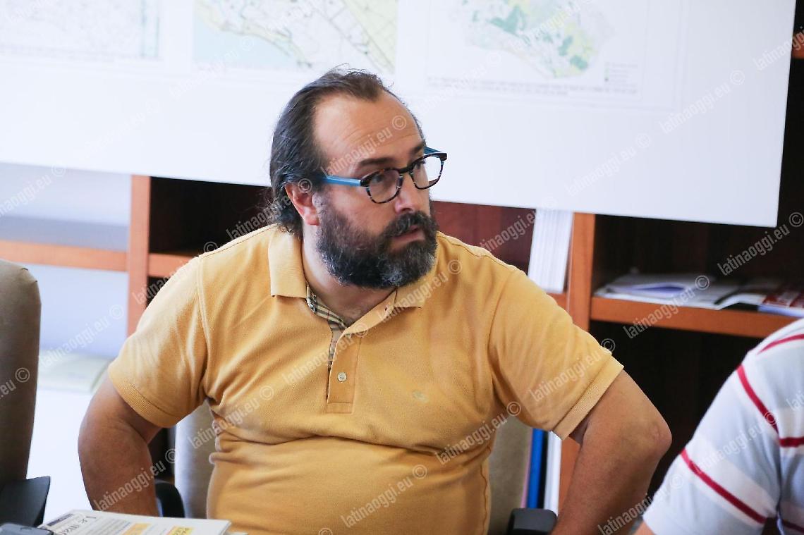 Upper, D'Achille replica: “Sono solo un socio lavoratore”