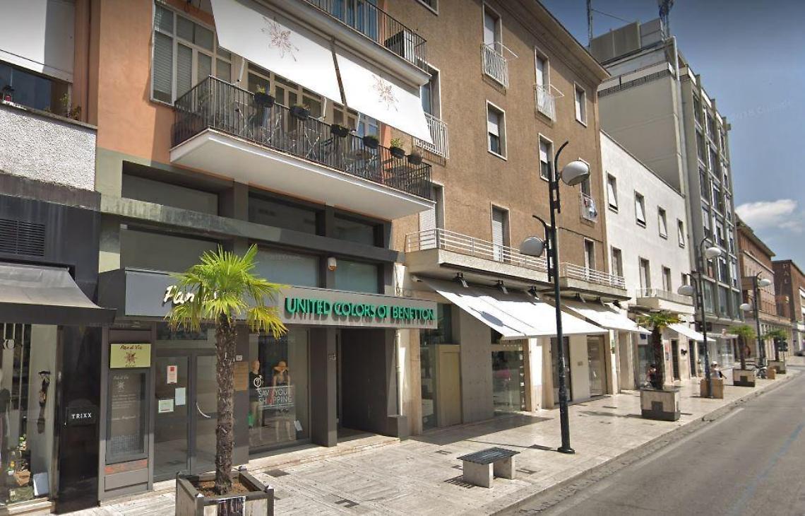 Barriere architettoniche, il Comune chiude un pub un ristorante