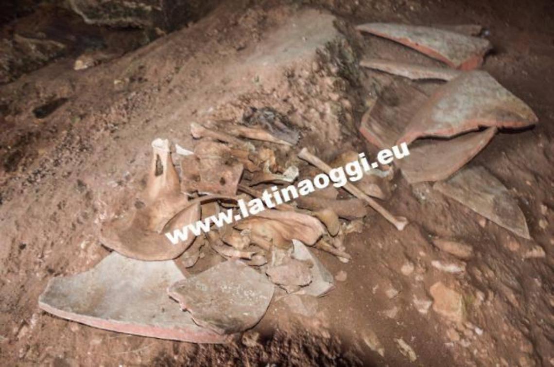 Scheletro d'et&agrave; romana nella Grotta delle Capre, c'&egrave; un identikit
