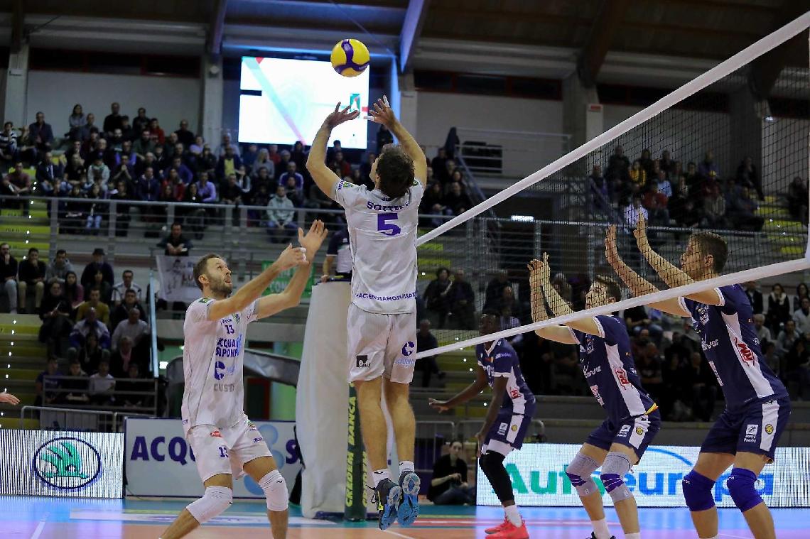 La Top Volley più brutta sconfitta 3-0 in casa da Ravenna