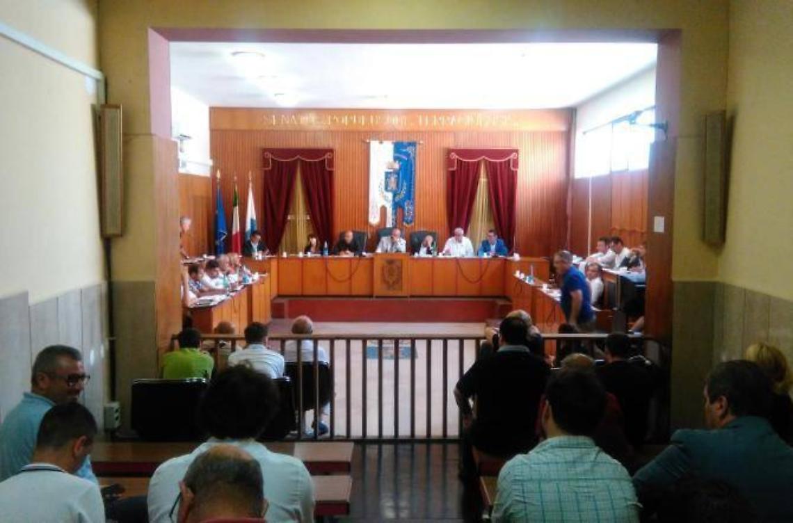 Terracina acquisisce gli immobili confiscati alla mafia. Ma senza enfasi