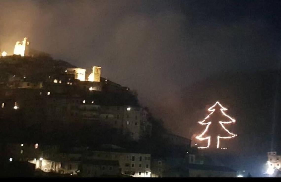 Natale ad Artena, il Comune investe quasi ventimila euro per le luminarie