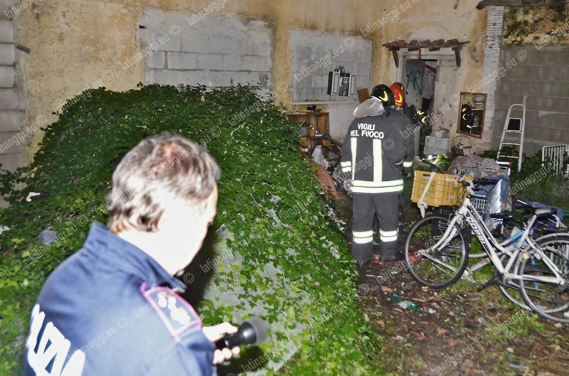 Rogo nel rudere, occupato di nuovo dopo la morte della giovane madre