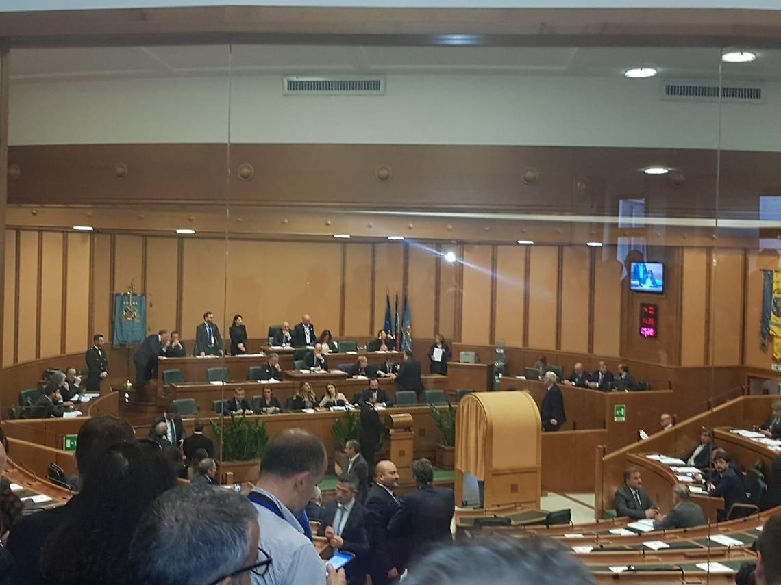 Regione Lazio, in Consiglio stop alla carta. Arrivano i tablet