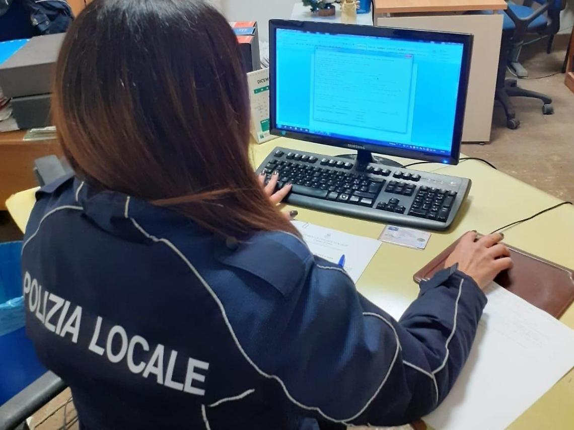 Ardea, falsi vigili urbani in azione sul territorio: scatta l'indagine