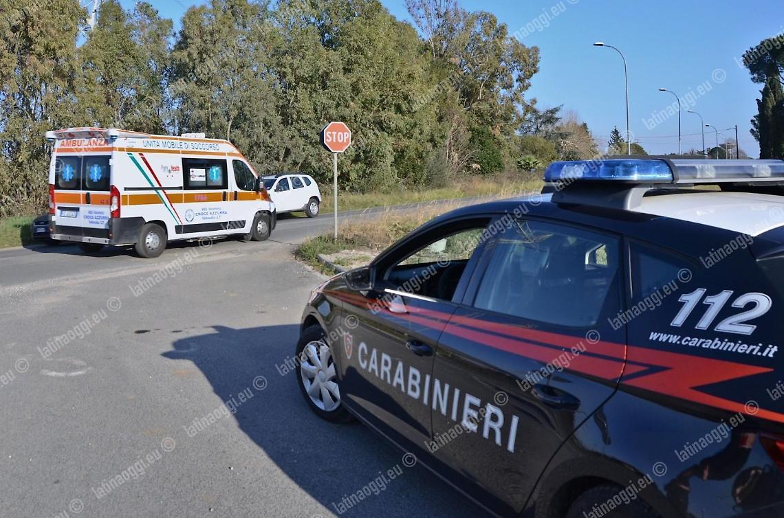 Aggressione con calci e pugni sul litorale. Ferite gravi per un 60enne