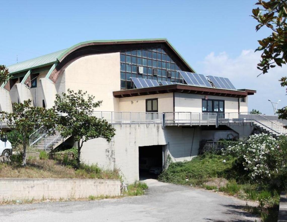Nuovo scontro politico sulla gestione del Palazzetto dello sport