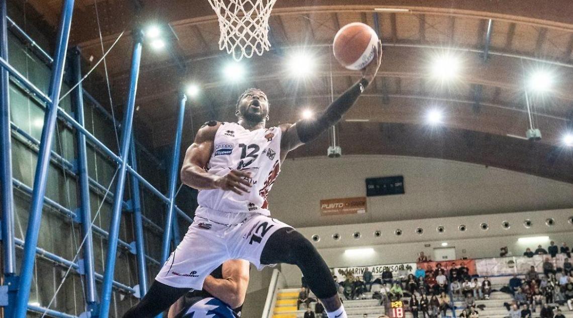 La Benacquista ingaggia l'americano Kenneth James Gaines