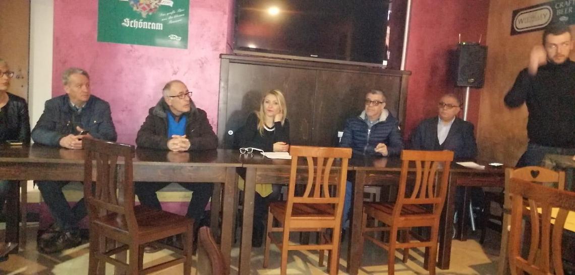 Lega, in 15 si dimettono dal coordinamento: "No al candidato di Forza Italia"