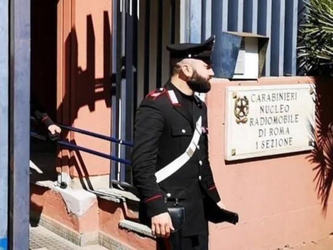 Carabiniere libero dal servizio smaschera una banda di ladri: 3 arrestati