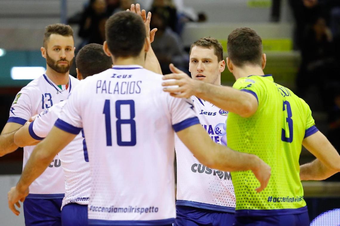 Il Coronavirus ferma tutti i campionati di pallavolo