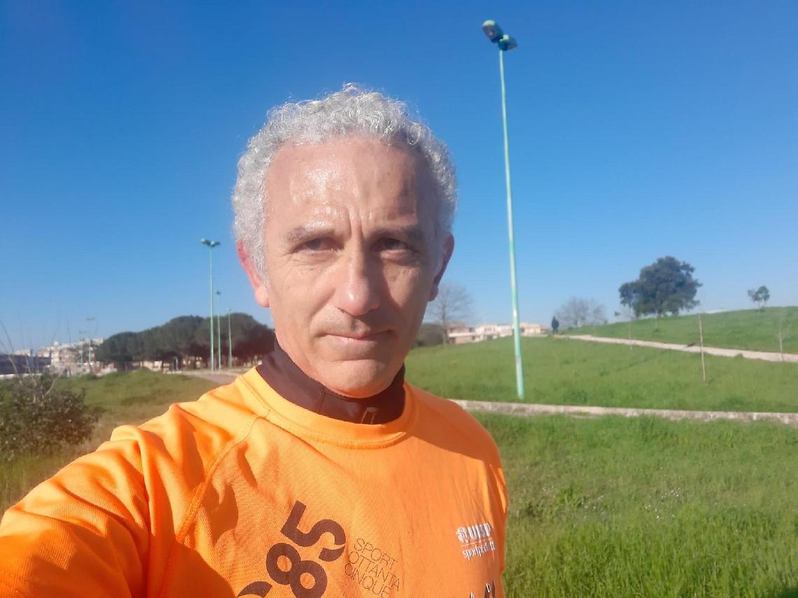 L'appello #Restateacasa. Ma poi il sindaco Coletta va al parco a correre