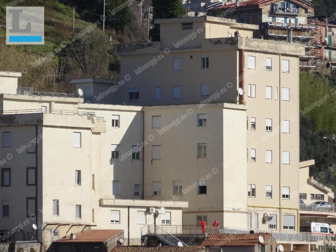 Coronavirus, la proposta del sindaco: "Riaprire l'ex ospedale di Cori"
