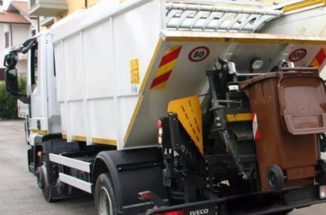 Coronavirus a Fondi, sospesa la raccolta dei rifiuti a domicilio