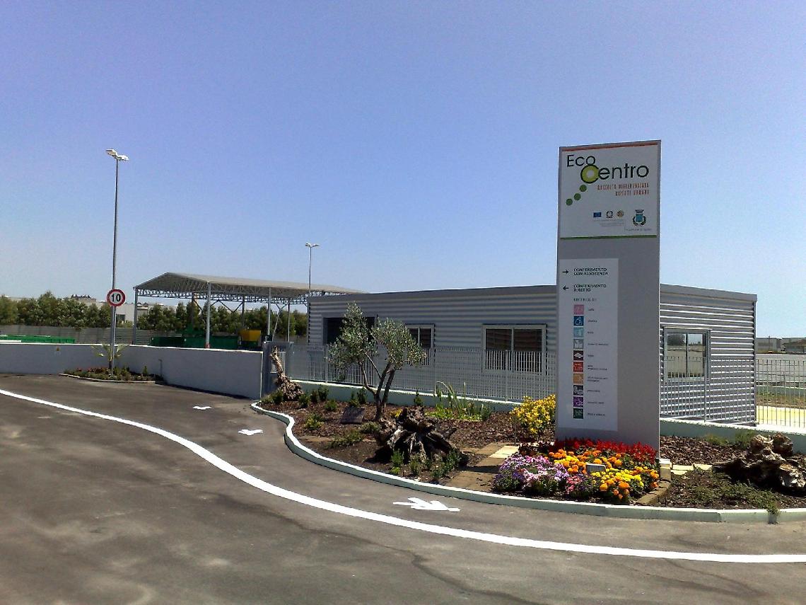 Ecocentro chiuso, i Consorzi protestano: "Problemi per lo smaltimento sfalci"