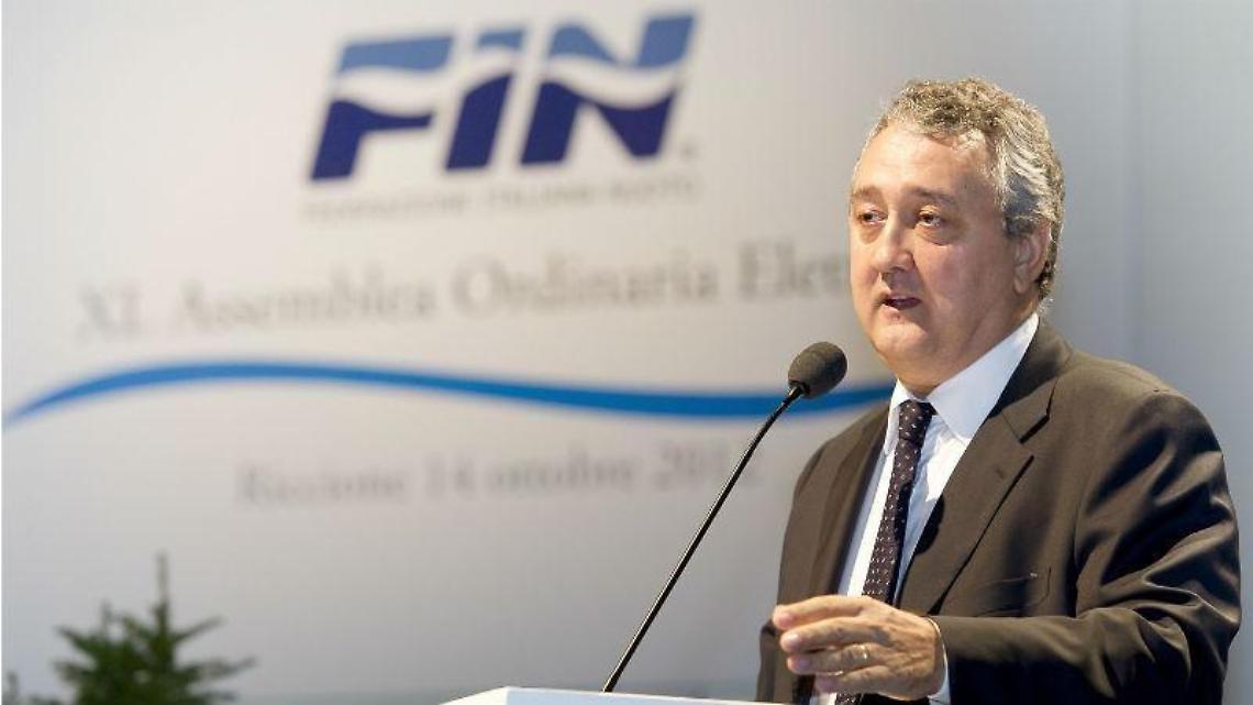 Paolo Barelli tuona: "Il Governo deve dirci quando riaprirà gli impianti"