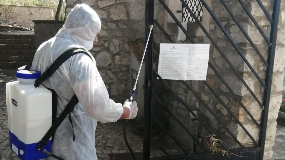 Coronavirus, cimitero sanificato: ora la riapertura