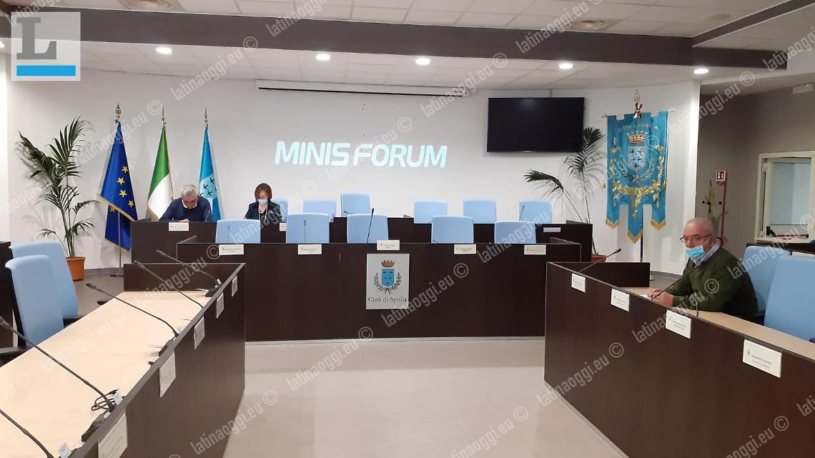 Lite in maggioranza per il caso Moroni-Rida: la lista Terra diserta il Consiglio