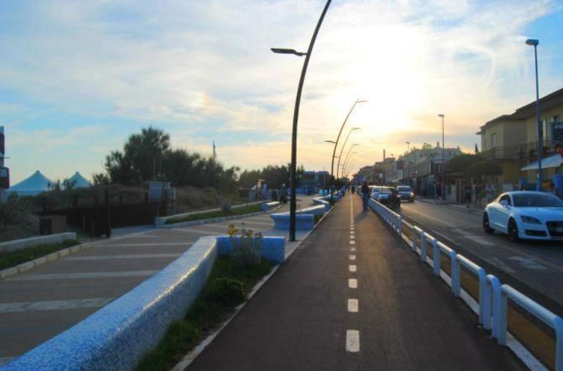 Fase 2, trasformare la mobilit&agrave; sul lungomare per convivere con il covid 19