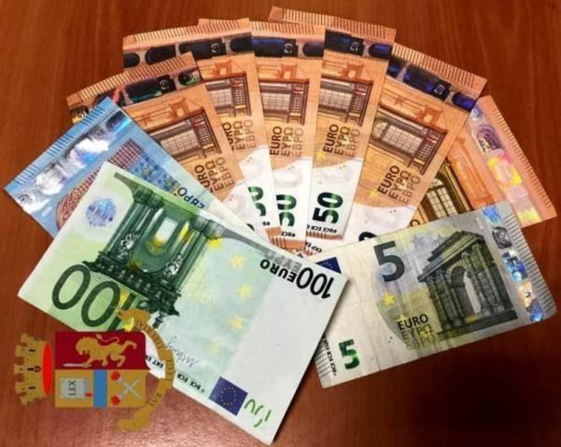 Acquisti con soldi falsi, nei guai un 26enne