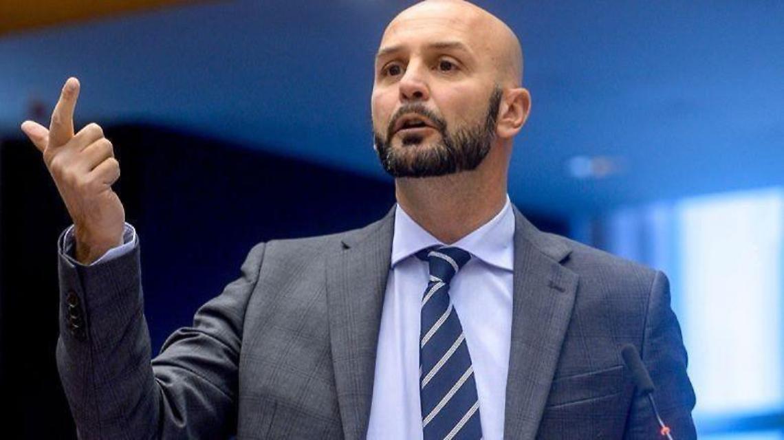 L'allarme di Procaccini: "Il Governo condanna a morte attivit&agrave; ricreative e cultura"