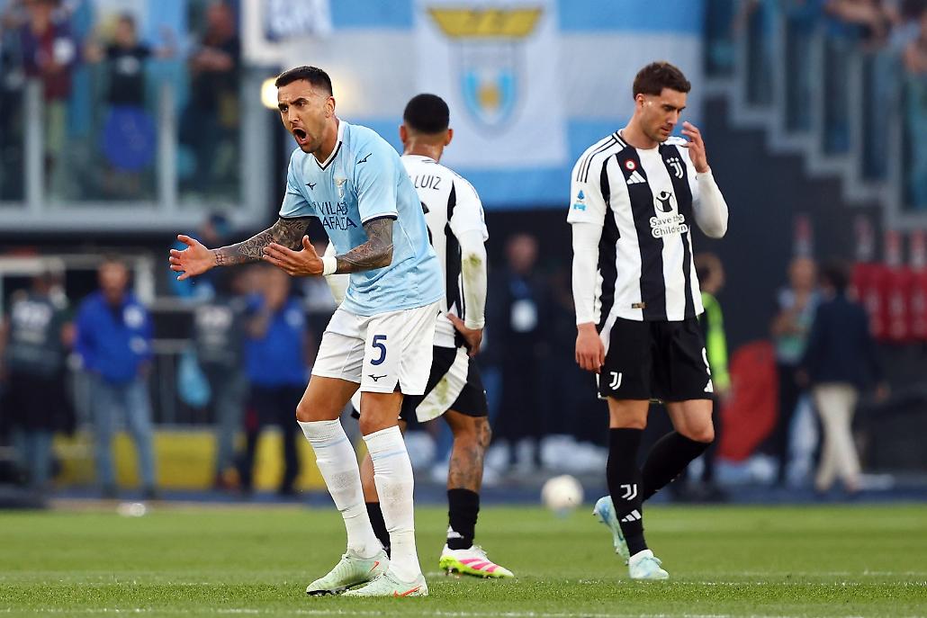 Vecino carica la squadra dopo l'1-1