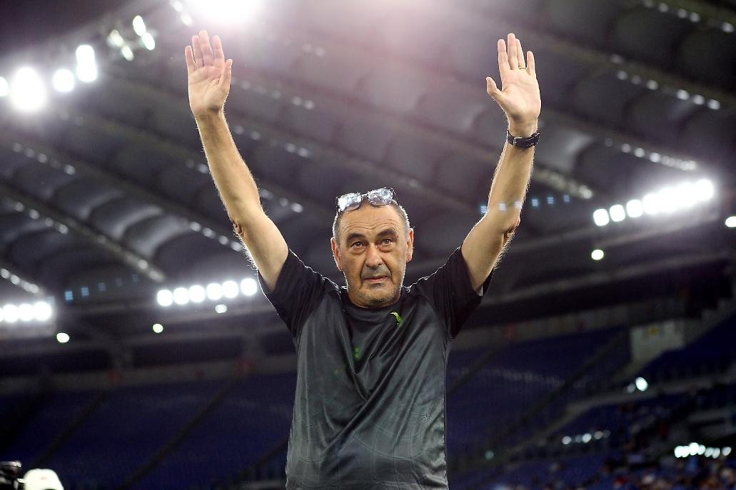 Sarri saluta il popolo biancoceleste