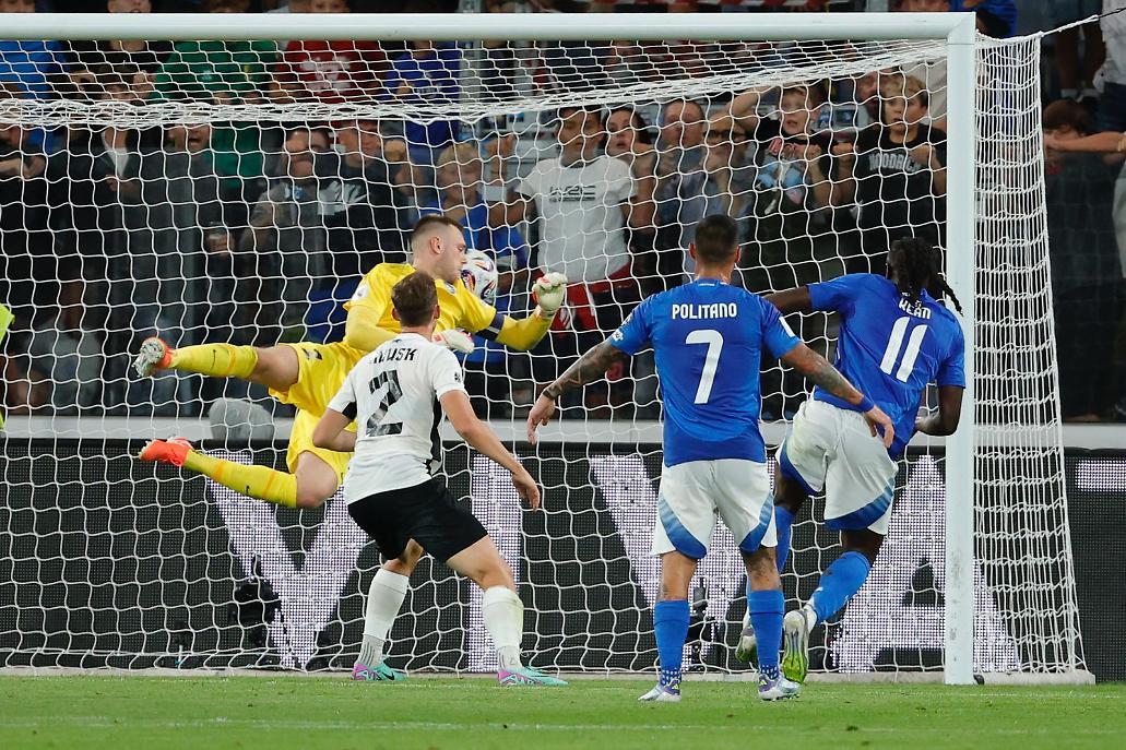 La prima rete di Moise Kean