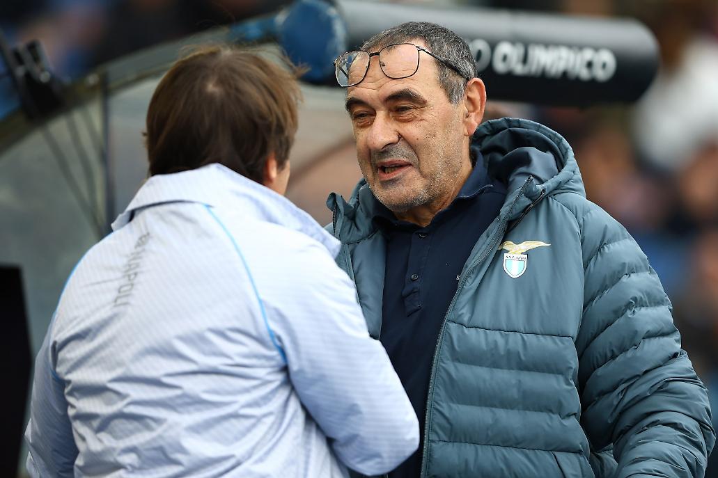 Sarri e Conte si salutano prima del match