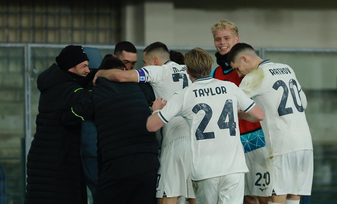 L'esultanza della Lazio dopo il gol vittoria