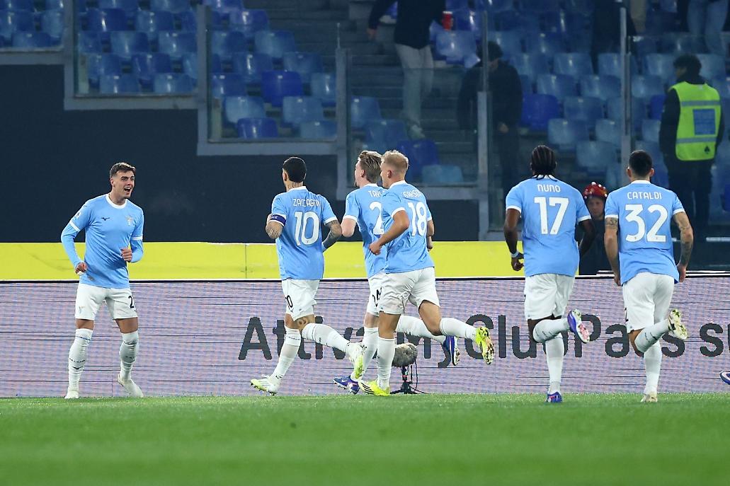 Esultanza della Lazio dopo l'1-0