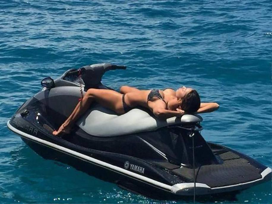 Belen in pieno relax ad Ibiza 