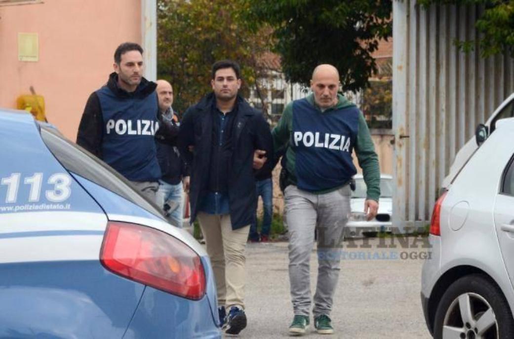 Renato Pugliese al momento dell'arresto