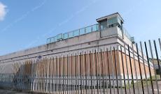 Abusi sessuali sulle due figlie, padre di 42 anni finisce in carcere