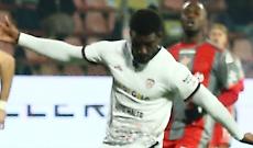 Il Cagliari rimonta due volte: con la Cremonese finisce 2-2