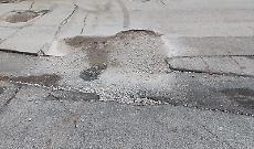 Strade non riparate dopo gli scavi: &laquo;Il Comune di Aprilia metta in mora le ditte