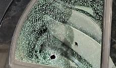 Spari contro un'auto in via dei Garofani, ad Aprilia torna la paura