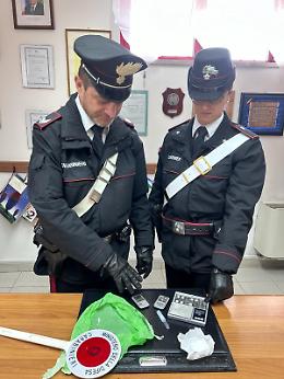 Aggredito in casa, sorpresa dopo la perquisizione dei Carabinieri