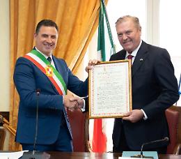 Cittadinanza onoraria al Principe Carlo di Borbone delle Due Sicilie