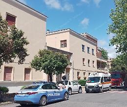 Lo dimettono dall’ospedale,    muore per infarto